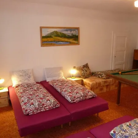 Holiday House *